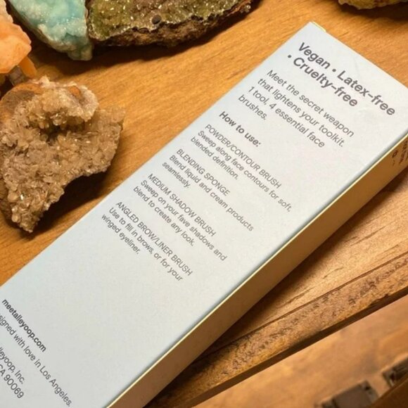 alleyoop Multi-Tasker 4-in-1 Makeup Brush - Picture 7 of 7